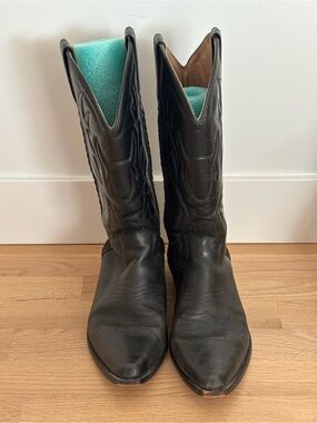 🤠 Black Cowboy Boots 🤠